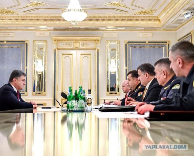 Зачистка аэропорта от войск украинских ВС
