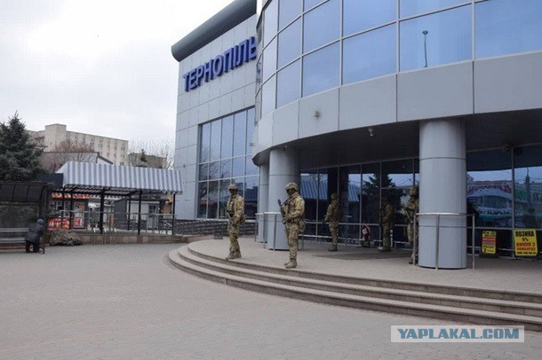 На Украине начались президентские выборы