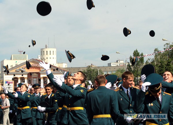 Маникюр лейтенант...ши.