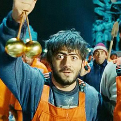 Как оно туда влезло?