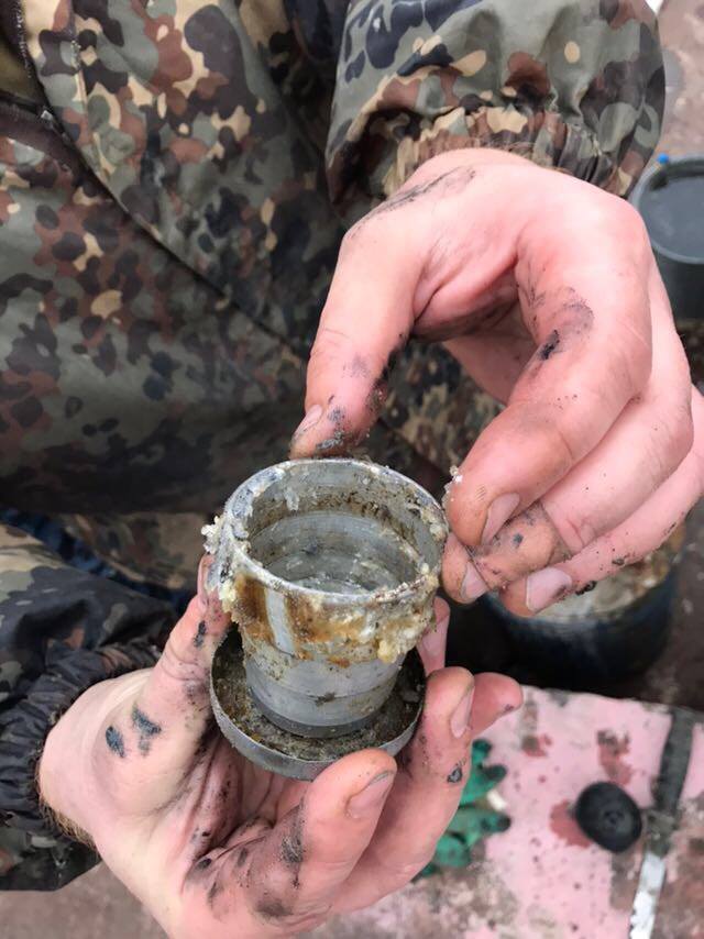 На борту поднятого бронекатера БК-31 найдено большое количество оружия