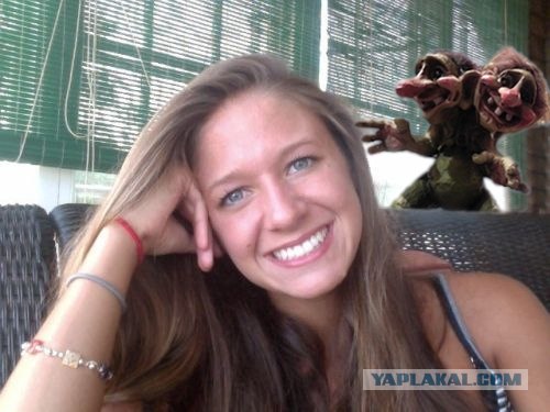 Фотожаба: За спиной