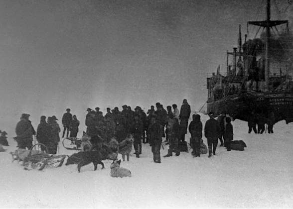 Немецкий ледокол застрял в льдах Арктики: помочь может только Россия