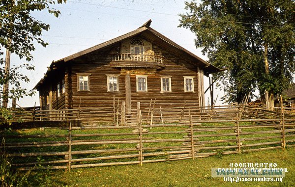 Здания занесенные грунтом