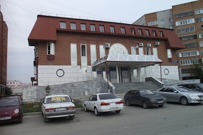 Неоправданно роскошные дворцы Пенсионного фонда в разных городах