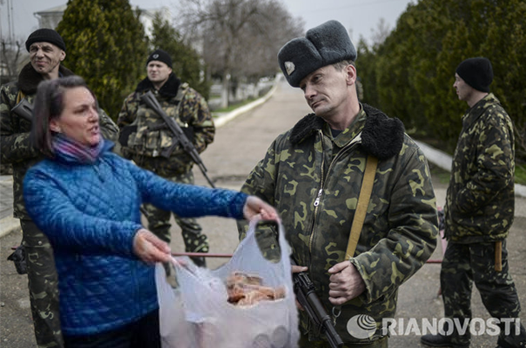Украинский народ обеспечит армию деньгами,