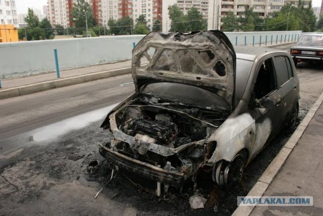 В Москве снова стали жечь автомобили