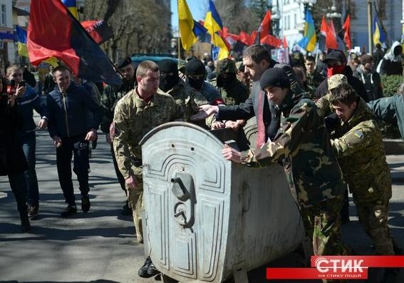 Дагестанские подростки устроили массовую драку..