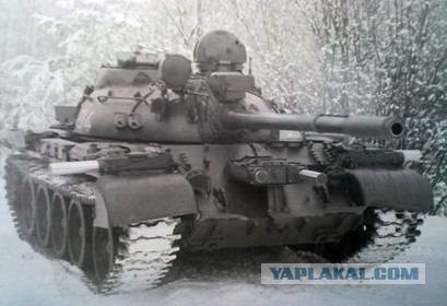 "Армата" стреляет по танку