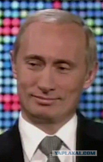 Экипаж крейсера стратегического назначения "Генералиссимус Суворов" выполнил пуск межконтинентальной баллистической ракеты "Була