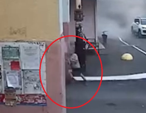 Два ребенка чуть не погибли во время взрыва дома в Саратове.