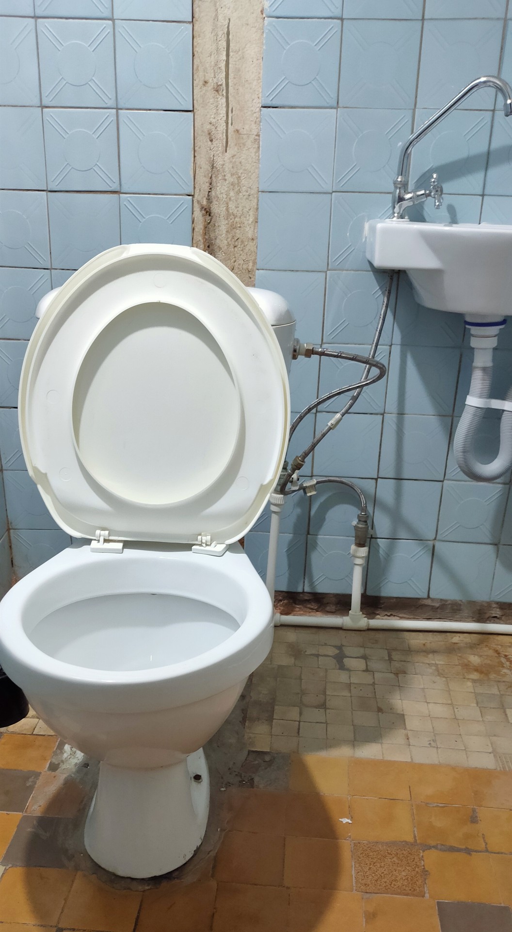 ссущие бабы в туалете Конкурс школьных туалетов России. 21 век - ЯПлакалъ