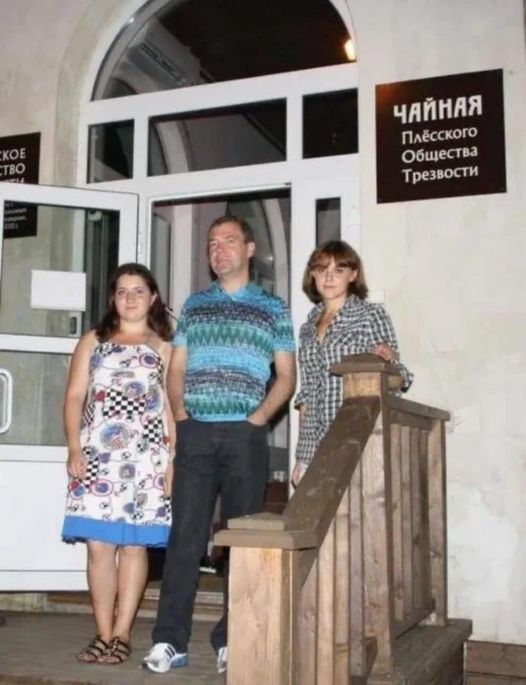 Медведев о планах западных стран отправить свои войска на Украину