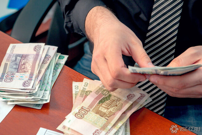 Студентам нужно копить на пенсию уже сейчас, — экономисты