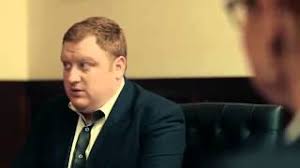 Мама считает, что не в моём возрасте мужиков перебирать, надо бежать в ЗАГС с тем, кто позвал