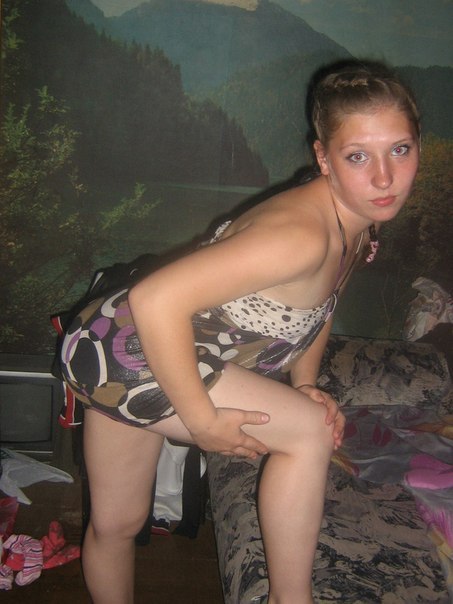 Дуры, хватит выёживаться перед фотиком
