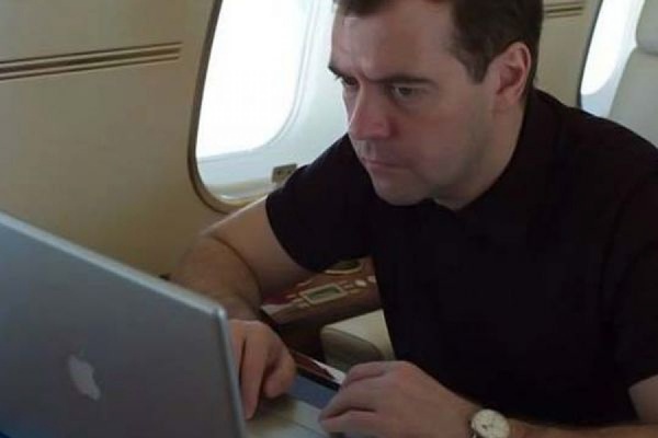 Компьютеры "Горыныч" на основе "Эльбруса" придут в российские школы.И недорого,от 290 тысяч рублей за штуку.