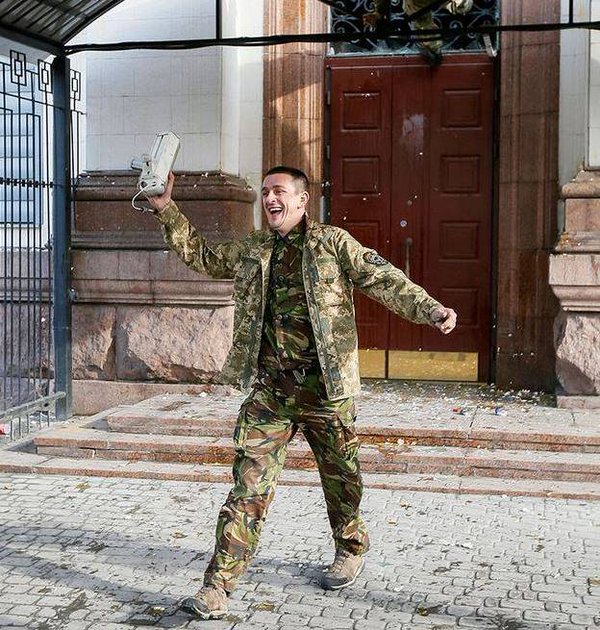 Откуда взялось «Кто не скачет, тот Москаль». Ватник