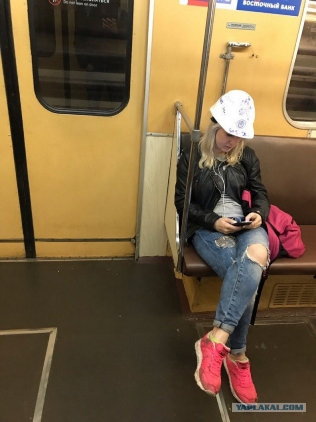 "Модники" из метро