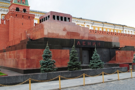 Дом на Котельнической набережной