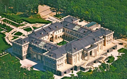 30 прекрасных фотографий заброшенных мест со всего мира