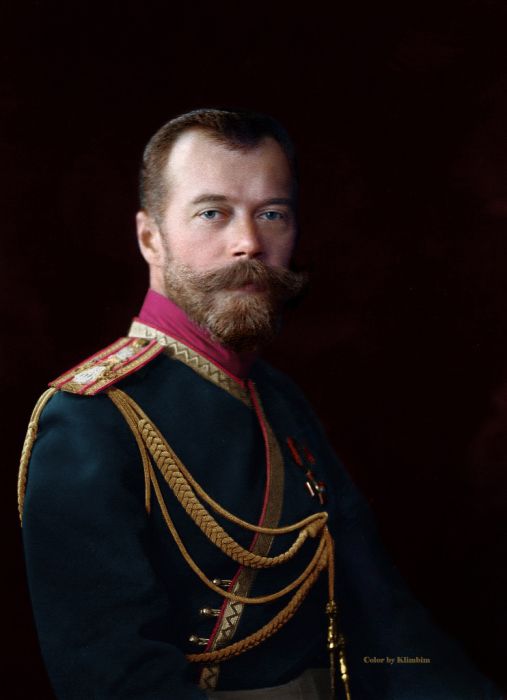 Несколько редких цветных и раскрашенных фото знаменитостей.