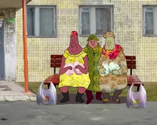Ох уж эти бабки у подъезда