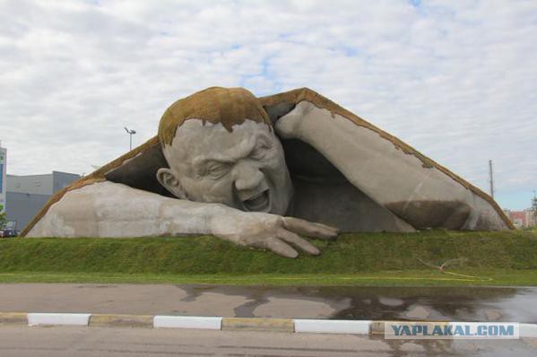 10 внушающих ужас статуй