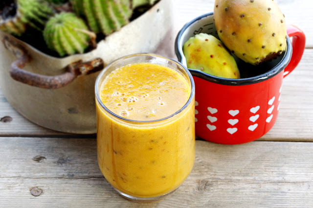 Как правильно есть кактусы + ловля карася в пустыне