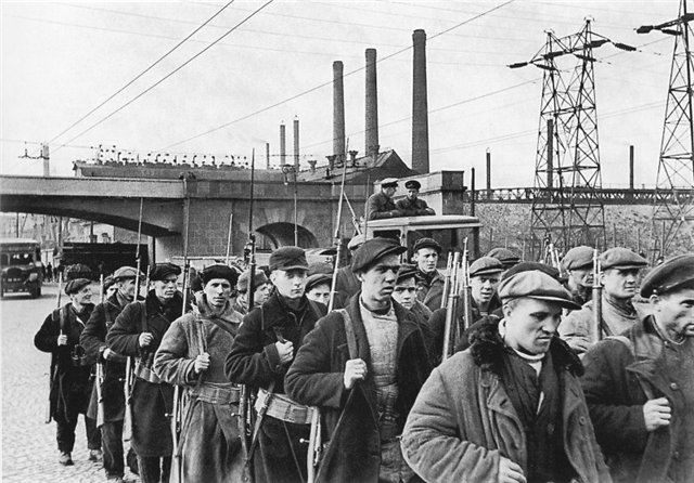 Лица Советской эпохи: Люди во время