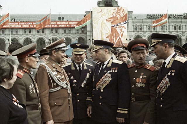 Люди и лица. 08.04.22