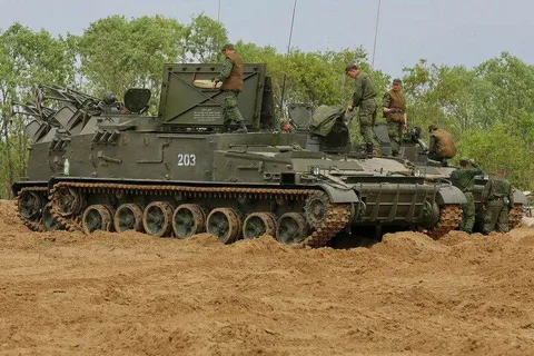 В Китае придумали технологию катапультирования батарей в случае возгорания электрокаров