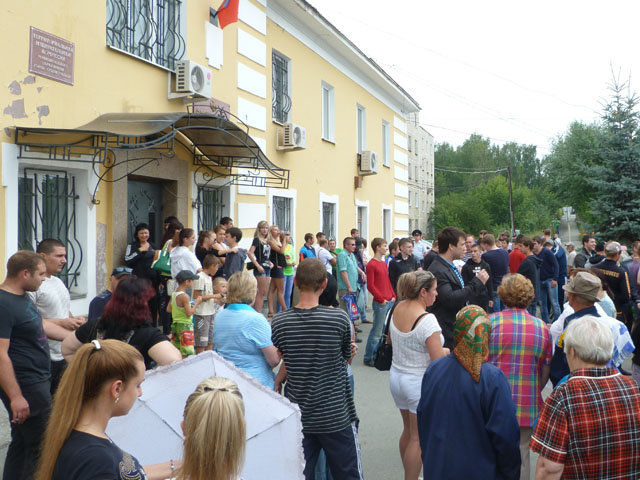 Народный сход в Среднеуральске