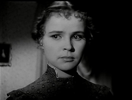 Девушки с низкой социальной ответственностью в советском кино