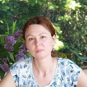 Упёртая пилотка заблокировала "скорую" во дворе