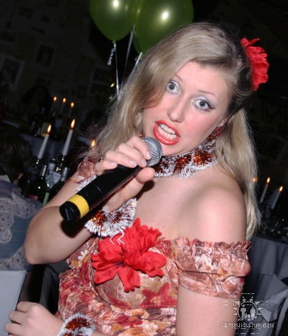 Самой красивой бабушкой может стать 38-летняя россиянка