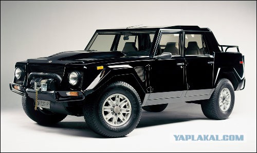 Семейная реликвия провела 28 лет в сарае: Lamborghini Miura P400
