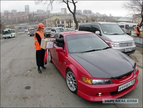 Владивосток: сами ямы залатаем!