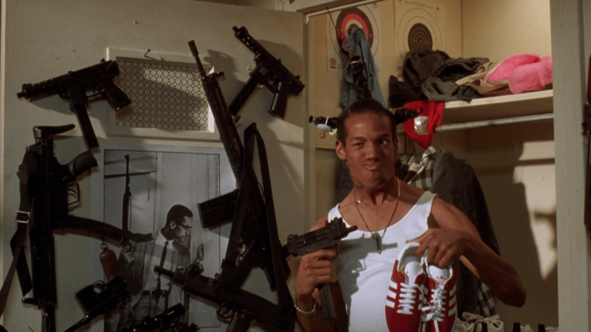 Ностальгия по опасным районам: как обычная пародия «Не грози южному централу»  стала культовым фильмом для России 2000-х - ЯПлакалъ