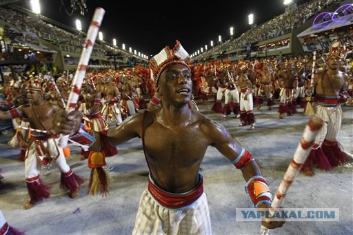 В Рио-де-Жанейро начался карнавал.