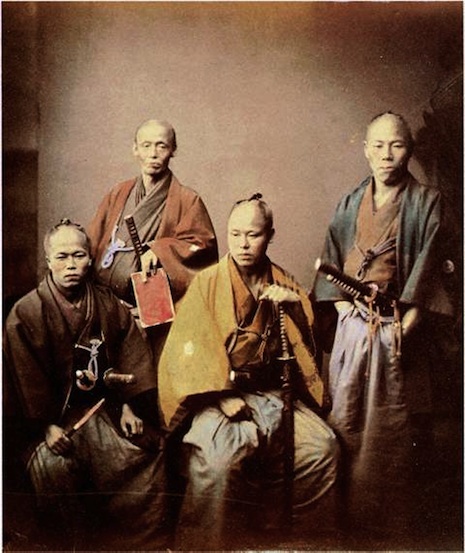 Последние из самураев. Ручные цветные фотографии настоящих самураев и их куртизанок