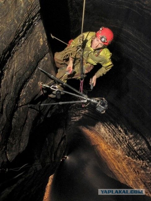 Самая глубокая пещера в мире
