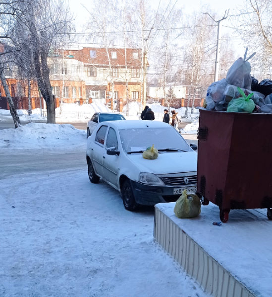 Вот как вывозят мусор в Наро-Фоминском районе города Верея