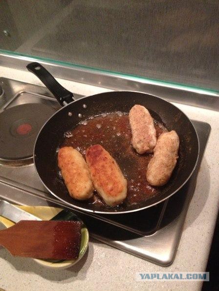 Картофельные палочки (котлеты) с сыром, И томатно-чесночным соусом