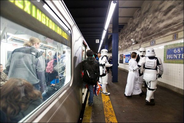 "Звездные войны" в Нью-Йоркском метро