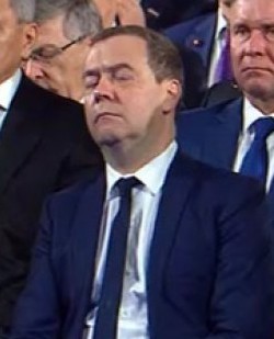 The Sun: 68-летний Владимир Путин "уходит с поста президента России в начале след. года"