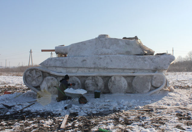 В огороде жителя Старого Оскола тает немецкий танк