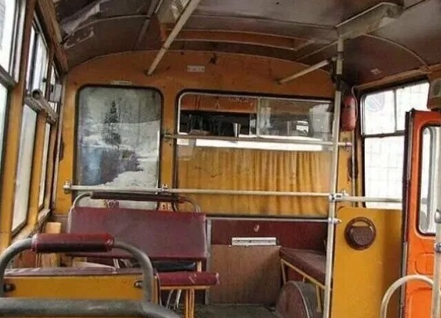 Блатной угол в ЛиАЗе