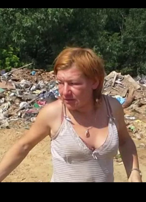 Почему мужчина начинает дико бухать, как только уезжает жена