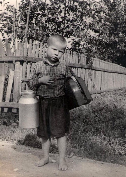 Детство босоногое